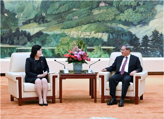 李强会见朝鲜外相崔善姬 李强会见朝鲜外相崔善姬