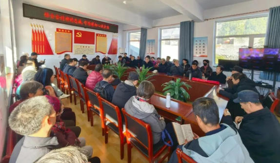 省检察院组织退休党员干部开展主题党日活动2 省检察院组织退休党员干部开展主题党日活动2